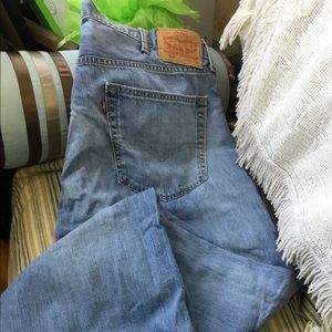 Levi 559 38/32 blue jeans In Great condition